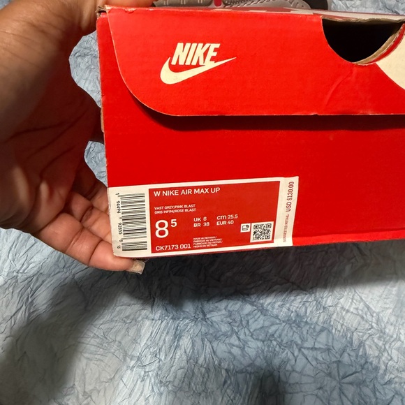 Nike Women's Sneakers - White and Pink - Picture 3 of 4